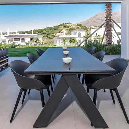 Διαμέρισμα Lae7bi- Apotel Hills By Roomservices Εστεπόνα